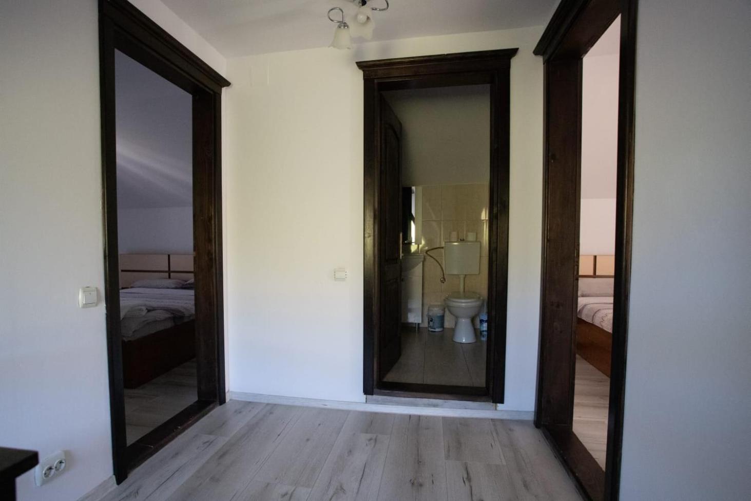 Casa Din Livada, Poiana Marului, Brasov Villa Eksteriør billede